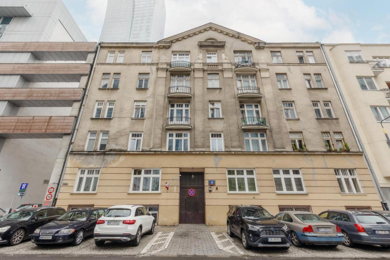 Metro Rondo Onz Apartment By Noclegi Renters Varšava Exteriér fotografie
